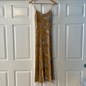 gorgeous floral yellow maxi dress | Size S